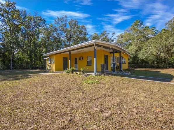 3290 E Griffin St, Inverness, FL 34453