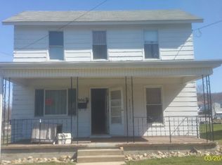 906 Thompson St, Reynoldsville, PA 15851