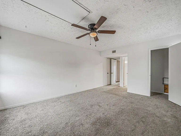 830 Threadneedle St #240 — Photo 20