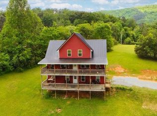 2560 Schisandra Ln, Cosby, TN 37722