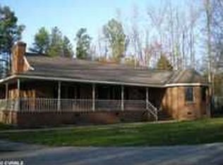 5913 Little Dirt Rd, Petersburg, VA 23803