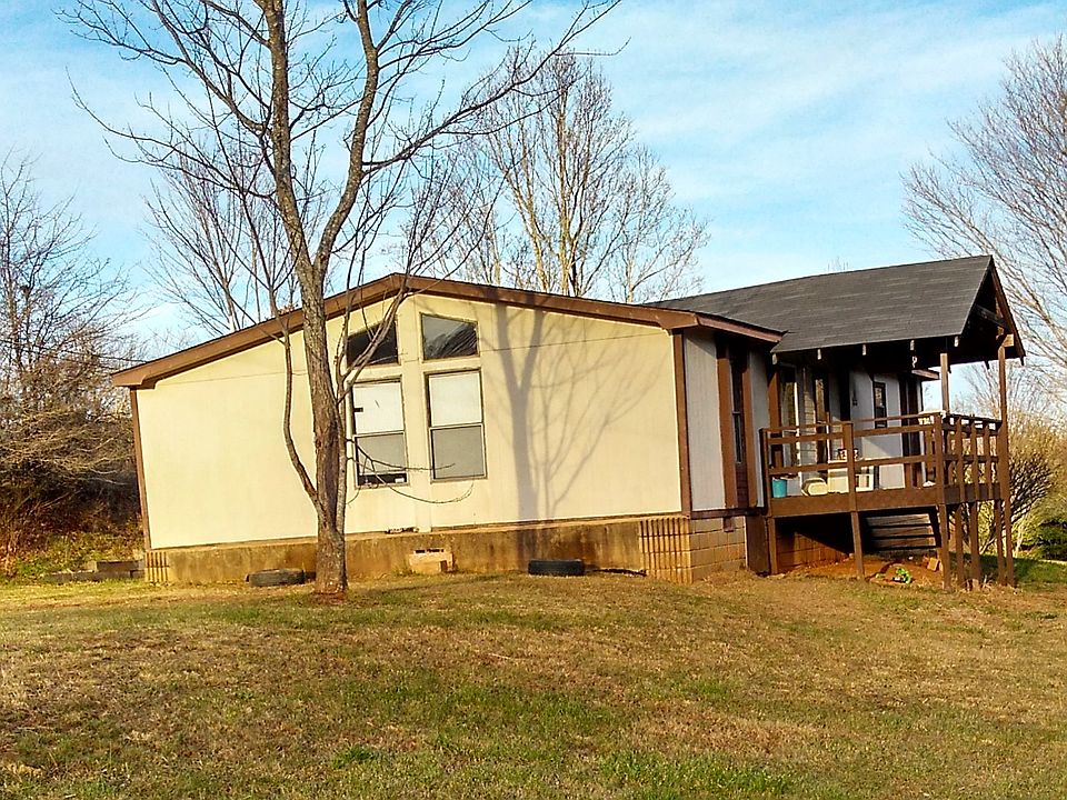 1st image of 214 Maple Knoll Cir