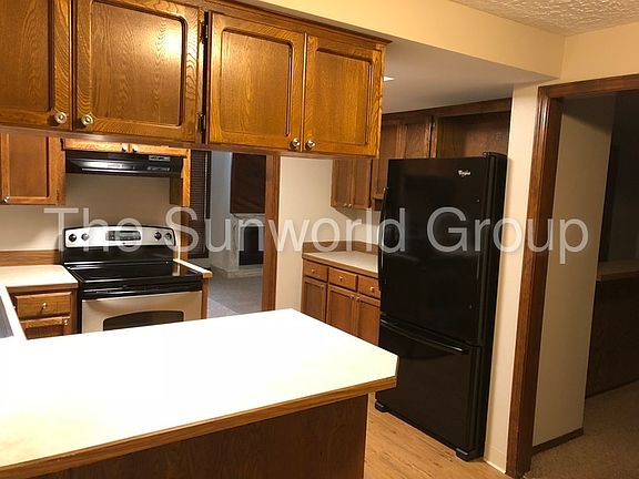 4th image of 10806 NE Sherwood Dr