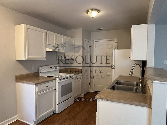 3rd image of 1206 Granby St #B