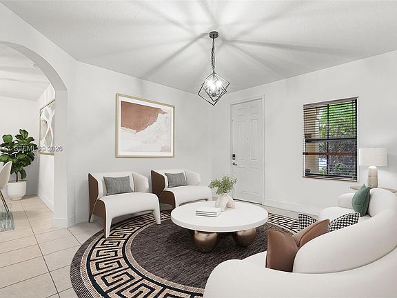 4th image of 149 SE 36th Pl