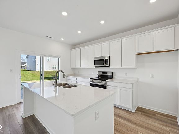 2nd image of 379 Antioch St