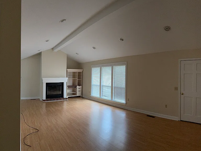 1740 W Front St — Photo 18