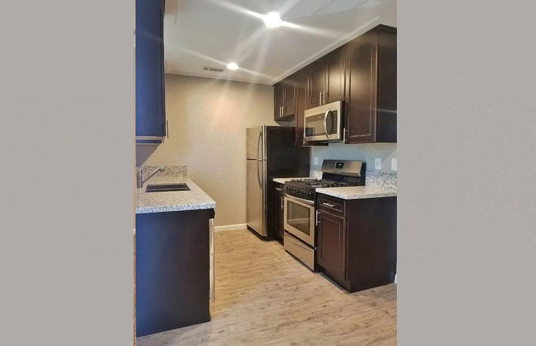 Fairway Estates — Photo 2