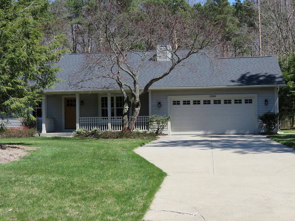 1st image of 13384 Forest Park Dr