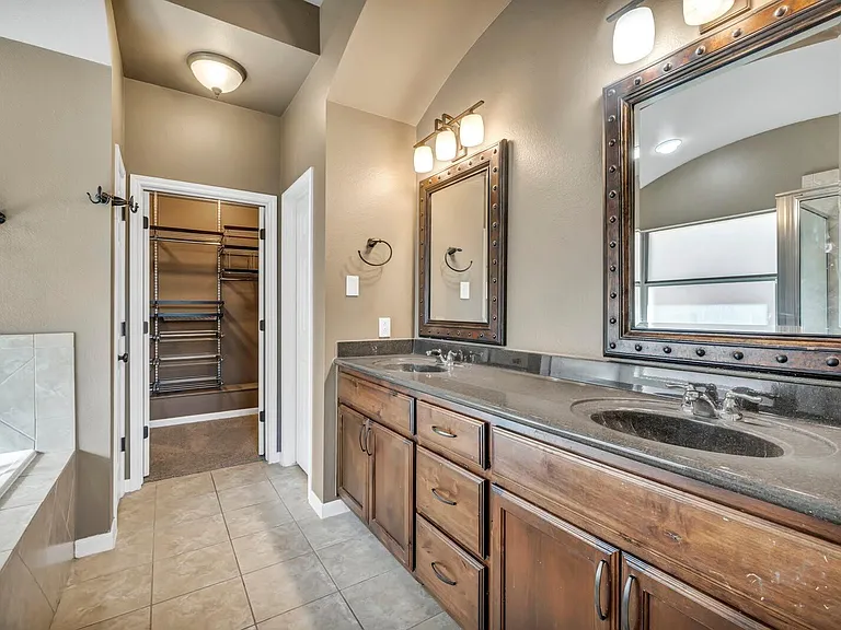105 Latitude Ln — Photo 19