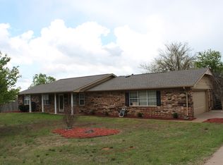 721 Morningside Pl, Enid, OK 73701