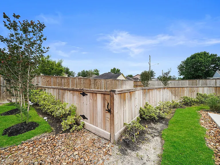 7504 Carver Rd #D — Photo 27