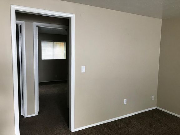 4th image of 4389 S Highland Dr APT 3