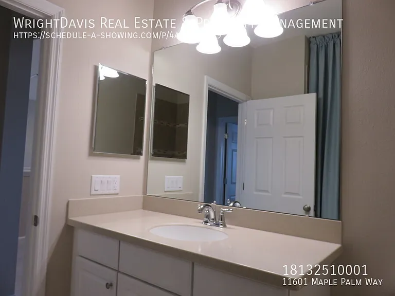 11601 Maple Palm Way — Photo 13