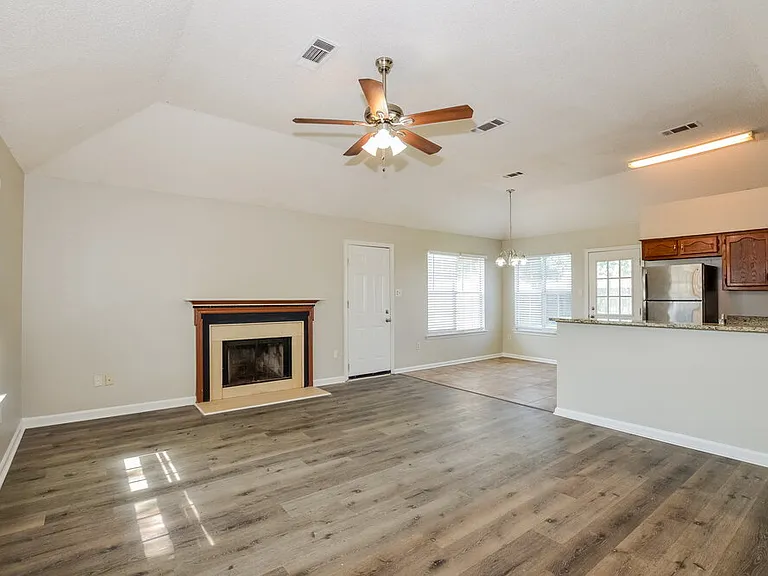 7714 Spring Morning Ct — Photo 6