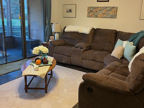5th image of 7701 W Baymeadows Cir #1034