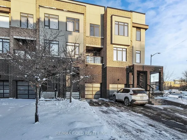 3 Glenngarry Cres, Vaughan, ON L6A 4Z4