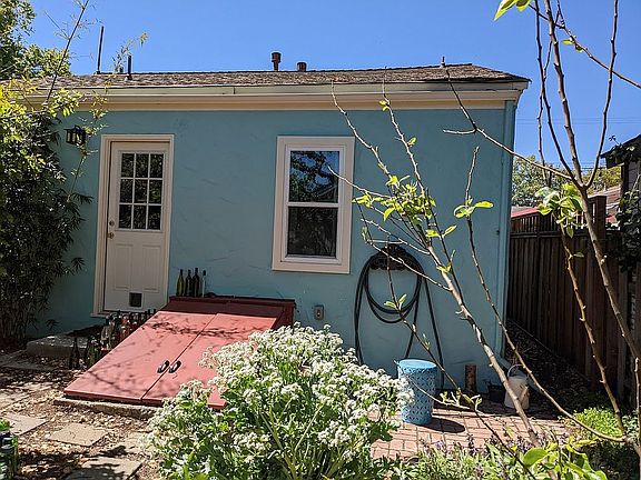 2nd image of 1116 Delno Ave