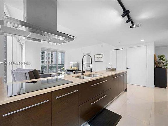 3rd image of 495 Brickell Ave APT 1610