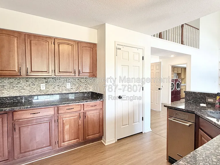 1755 Smoke Ridge Dr — Photo 11