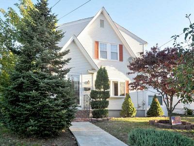 11 Taft St, Cranston, RI, 02905