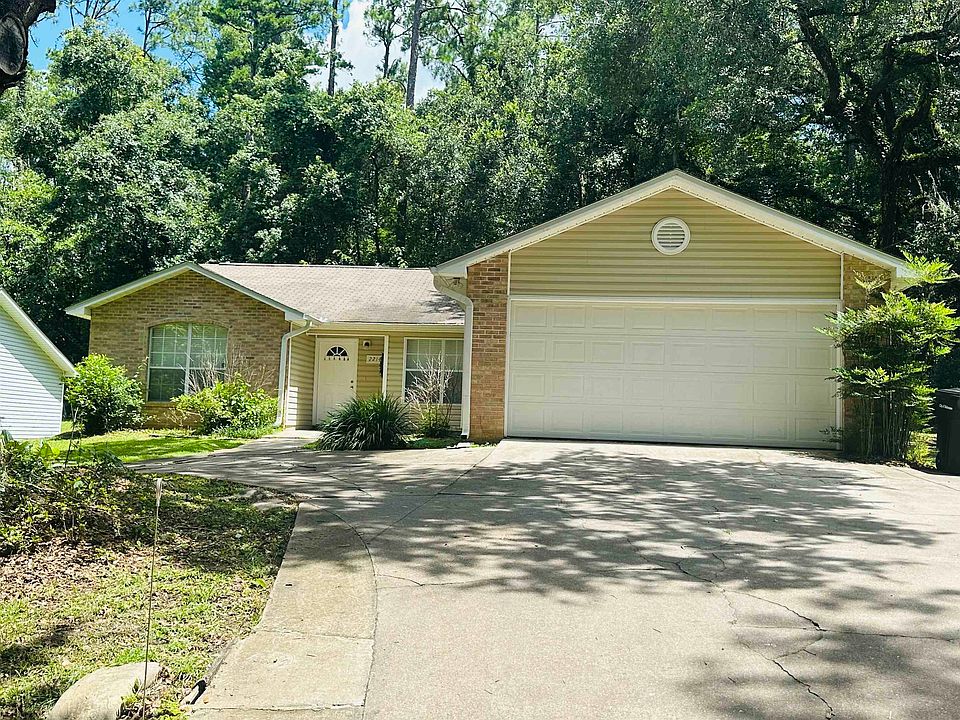 2nd image of 2214 Amelia Cir