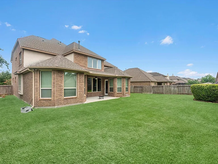 15819 Graham Spring Ln — Photo 3