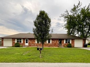 624-626 Meadowview Dr, Nixa, MO 65714