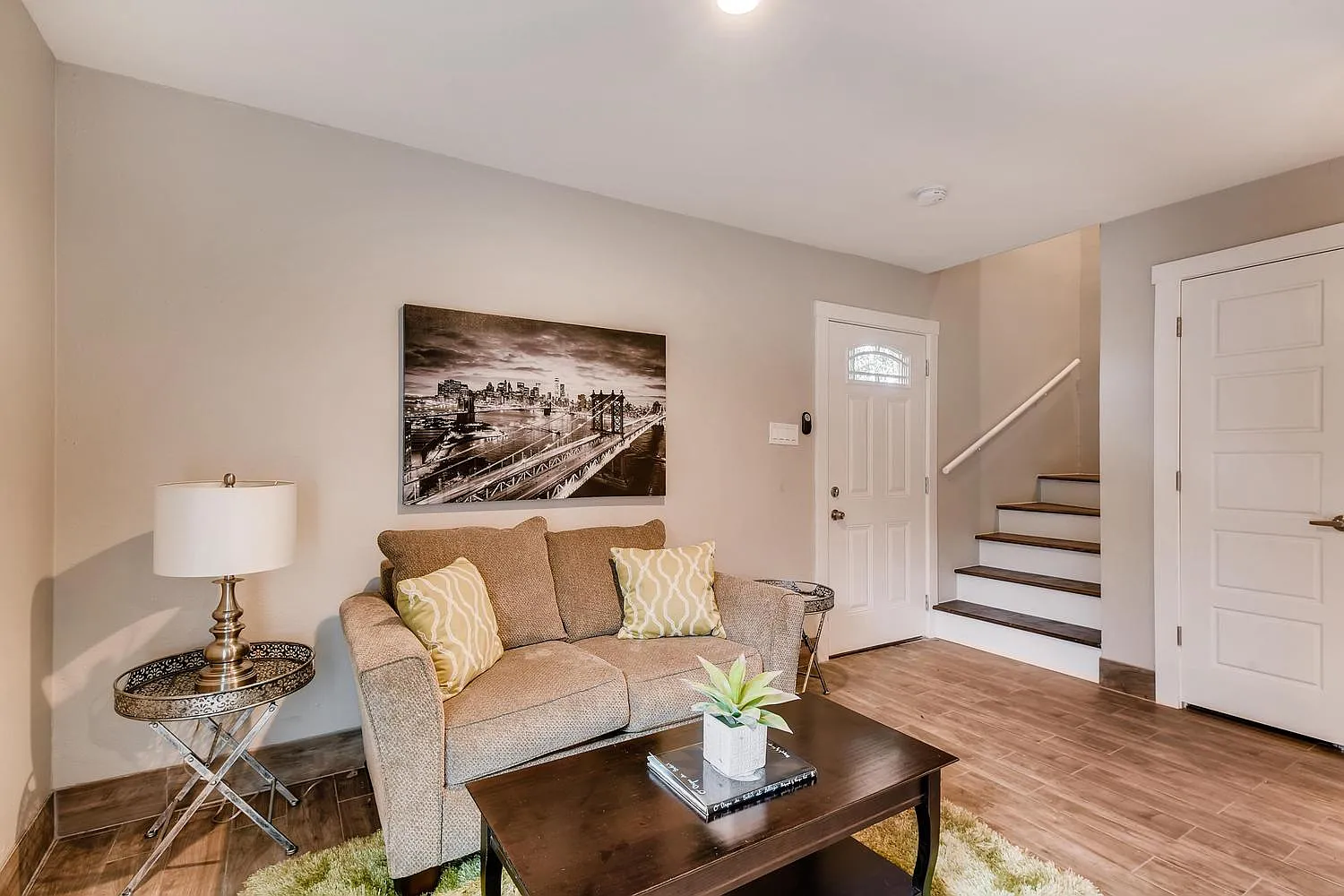 1 bed, 823 sqft, $1,490 — Photo 4