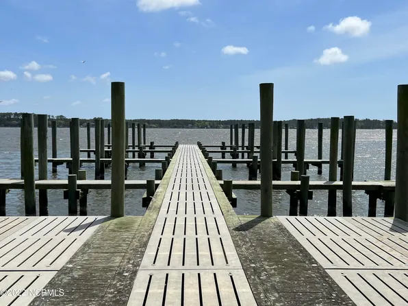 1 Waterway Road #Slip 18, Havelock, NC 28532