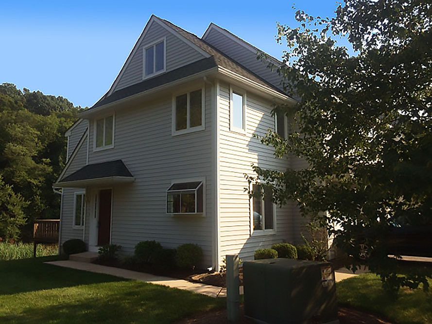 1st image of 98 E Thomas Ct