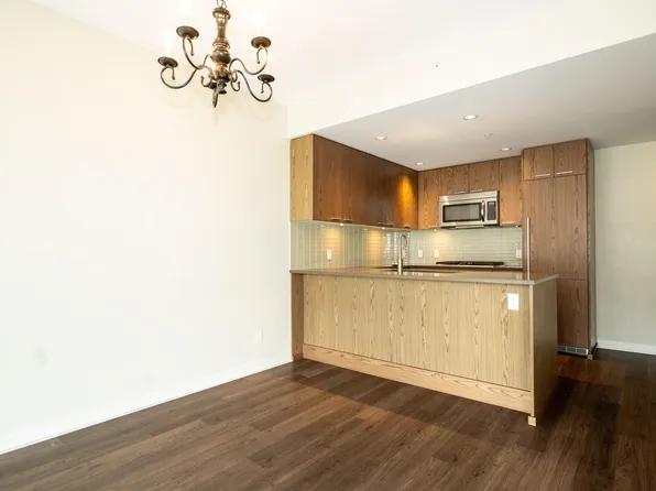 2975 Atlantic Ave #1605, Coquitlam, BC V3B 0C5