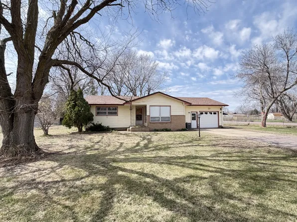 105 N Sun Crest Rd, Sioux Falls, SD 57107