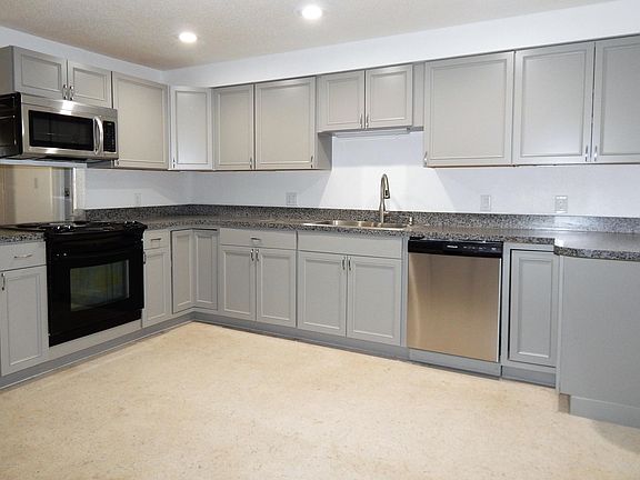 5th image of 1430 Windward Dr