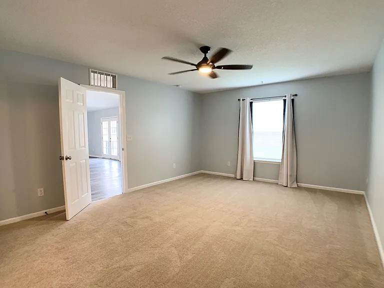 3201 Deer Creek Dr — Photo 14