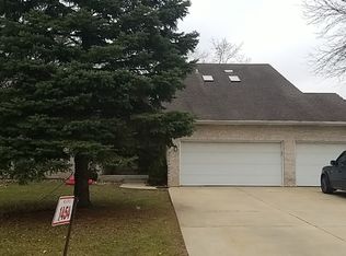 1454 Lincoln St, Schaumburg, IL 60193
