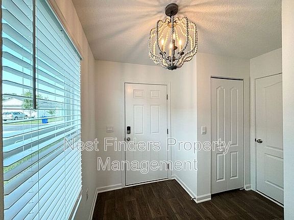 4th image of 120 Windsor Lane St