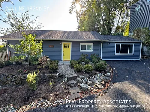 2441 NE 182nd St Photo 1