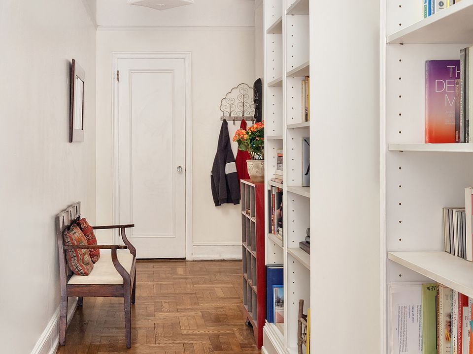 1st image of 50 Plaza St E APT 4B