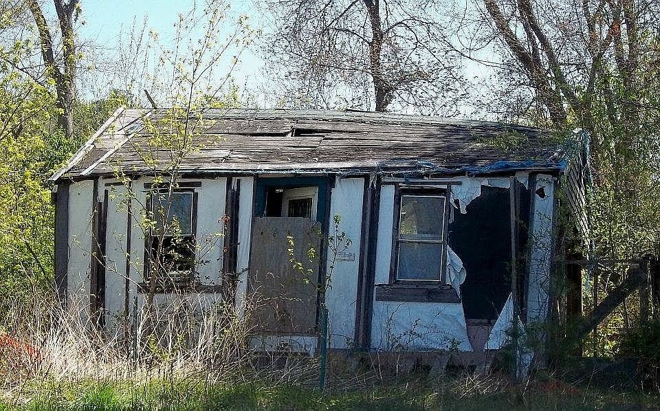 1st image of 20 School St