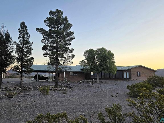 3rd image of 15449 Highway 187