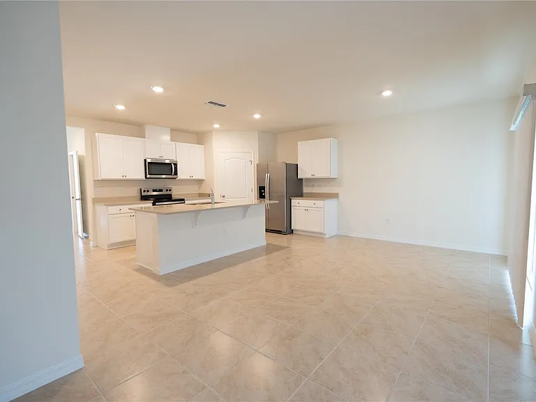 444 Taylor Groves Dr — Photo 9