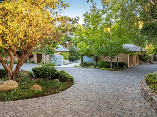 3955 Happy Valley Rd, Lafayette, CA 94549