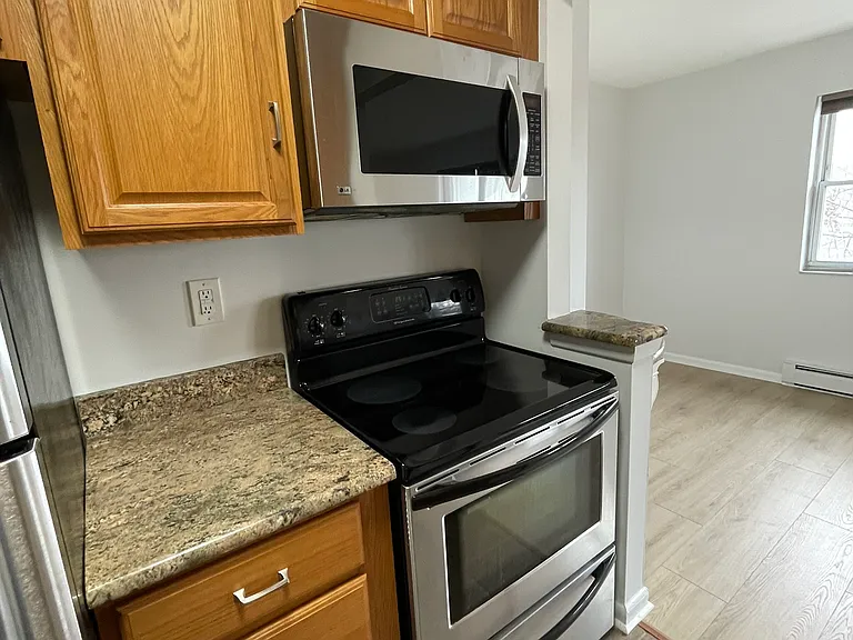 100 Pierson Miller Dr #F29 — Photo 5
