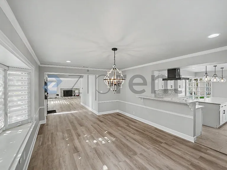 4390 Cerritos Ave — Photo 8