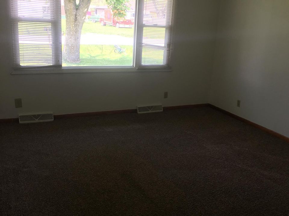 1st image of 3029 S Hartman Dr