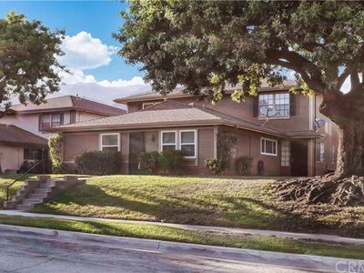 1057 W Calle De La Luna APT 2, Azusa, CA, 91702