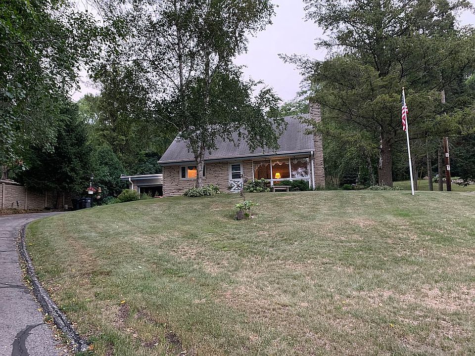 1st image of W232S2492 Salter Dr