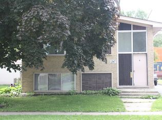 267 E Burlington St, Riverside, IL 60546
