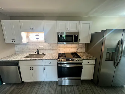 1717 Summit St Photo 1